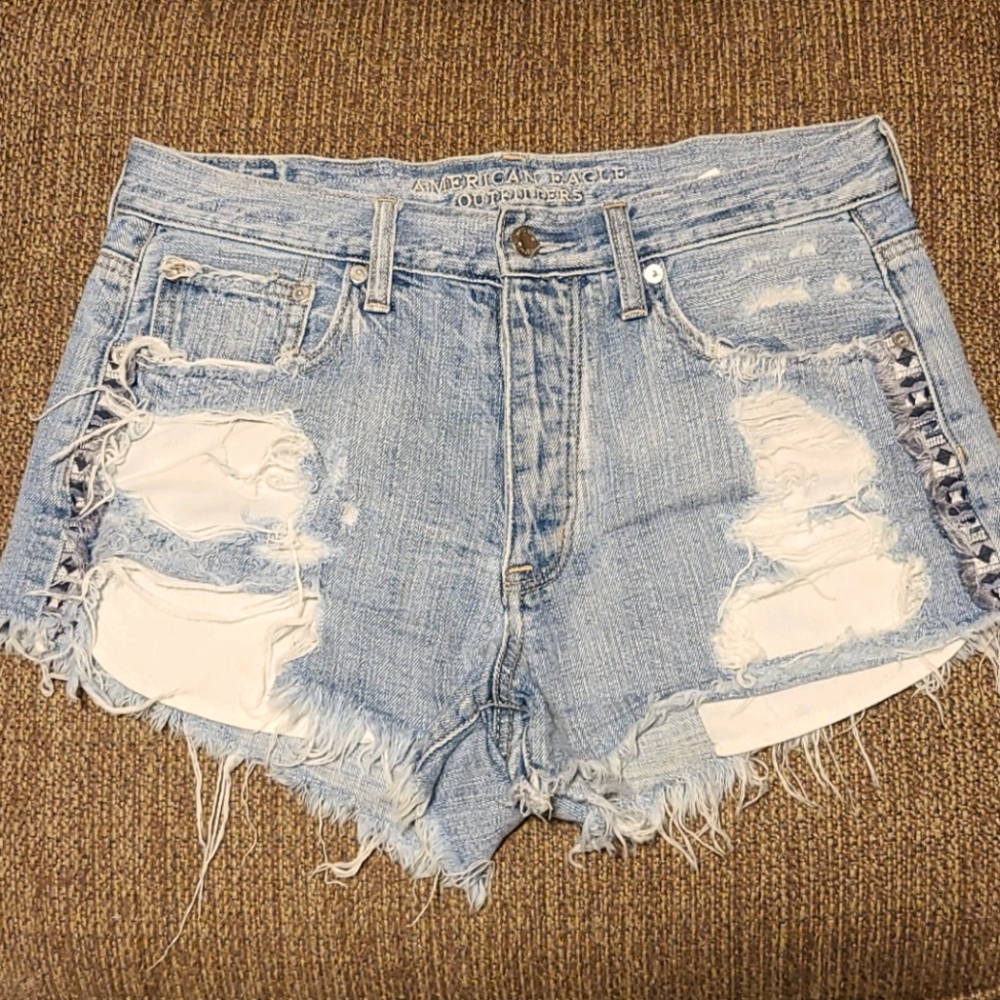 American Eagle hi-rise shorts